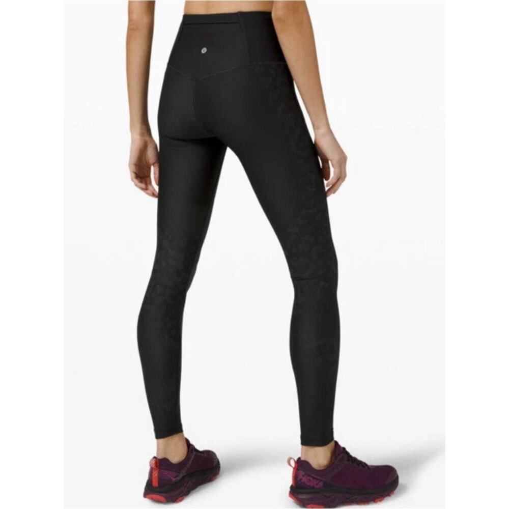 Lululemon Athletica Mapped Out HR Tight 28” Camo Black Gray Graphite Size 4 - Picture 3 of 16